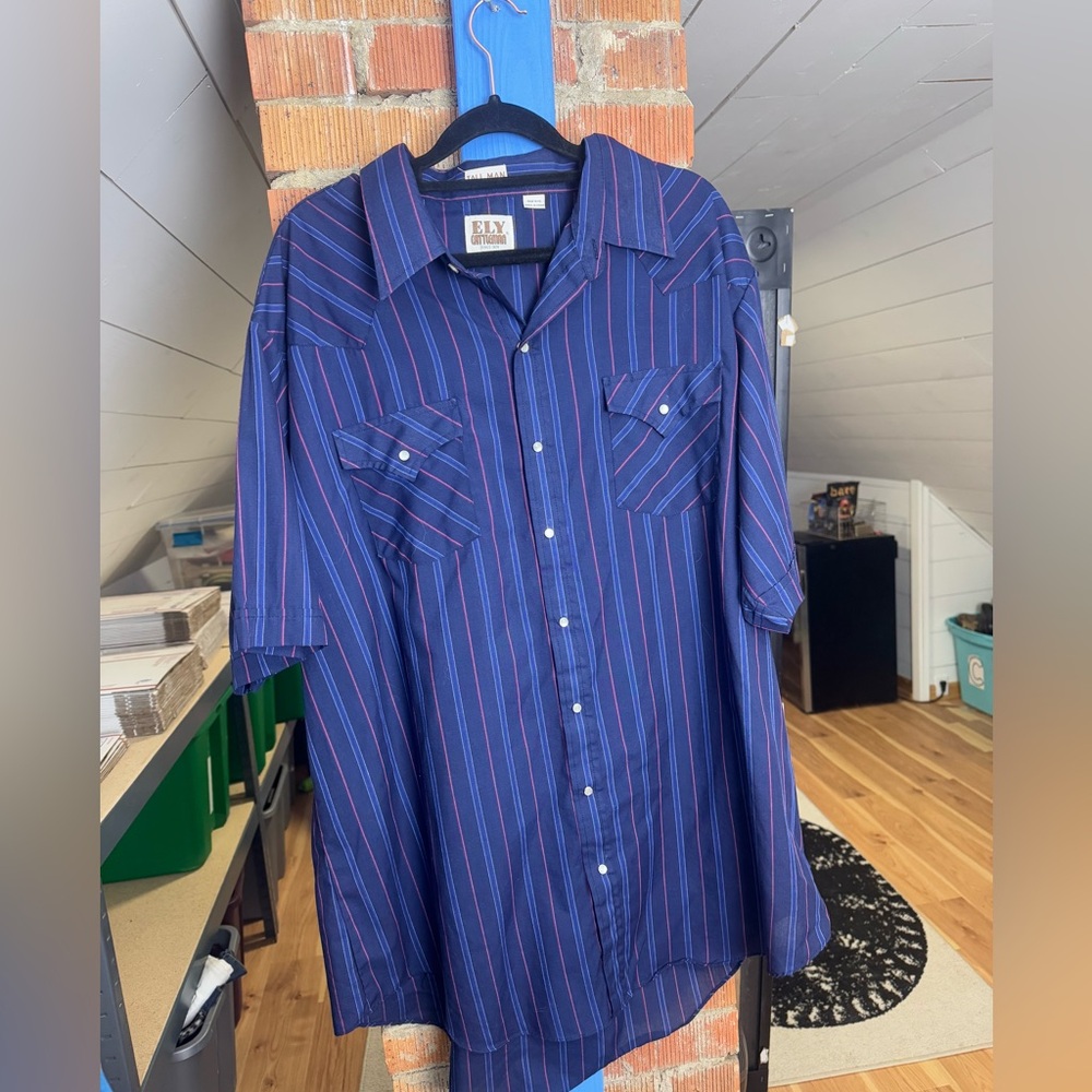 Ely Cattleman Vintage Pearl Snap Button Up - Picture 3 of 3